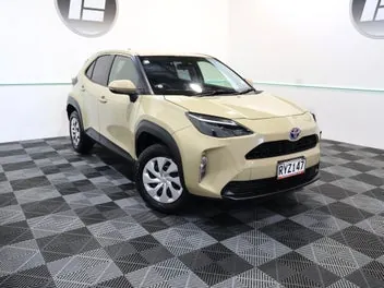 Toyota Yaris 2022 photo 2