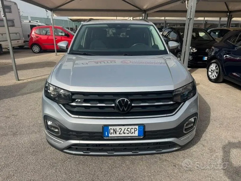 Volkswagen T-Cross 2023 photo 2
