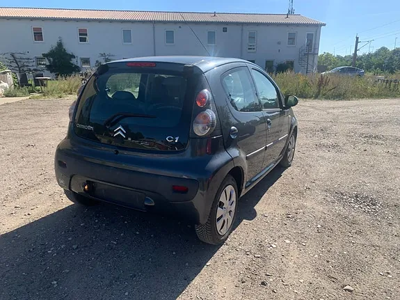 Citroen C1 2011 photo 2