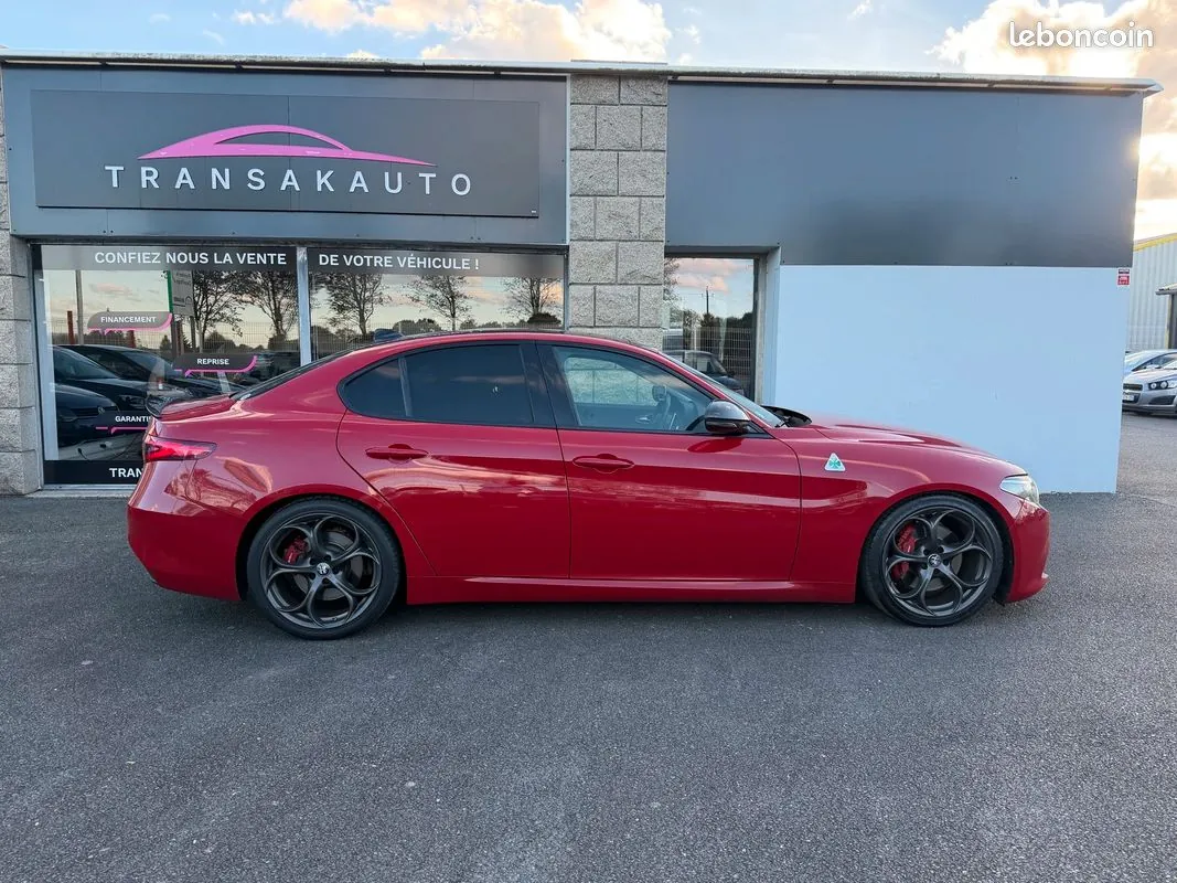 Alfa Romeo Giulia 2018 photo 4