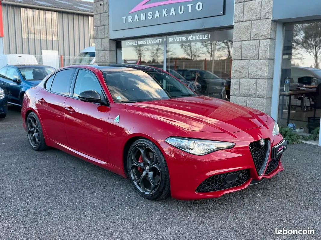 Alfa Romeo Giulia 2018 photo 3
