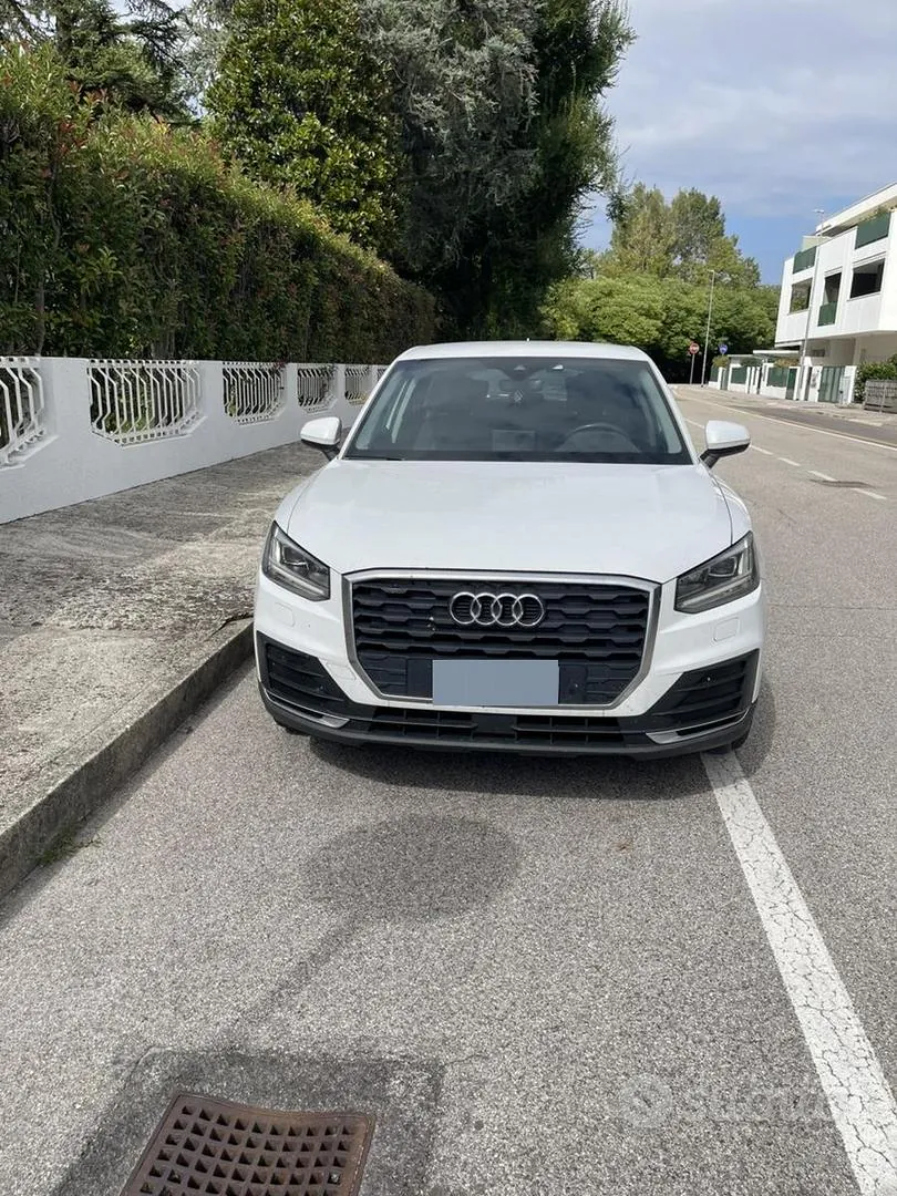 Audi Q2 2016 photo 2