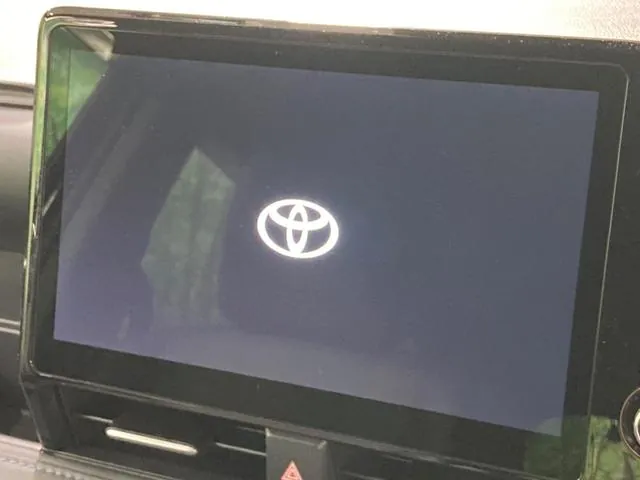 Toyota Voxzie Hybrid S-Z 2024 photo 4