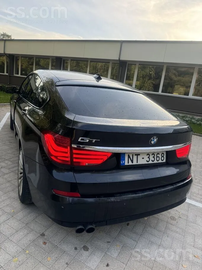 BMW 530 Gran Turismo 2010 photo 3