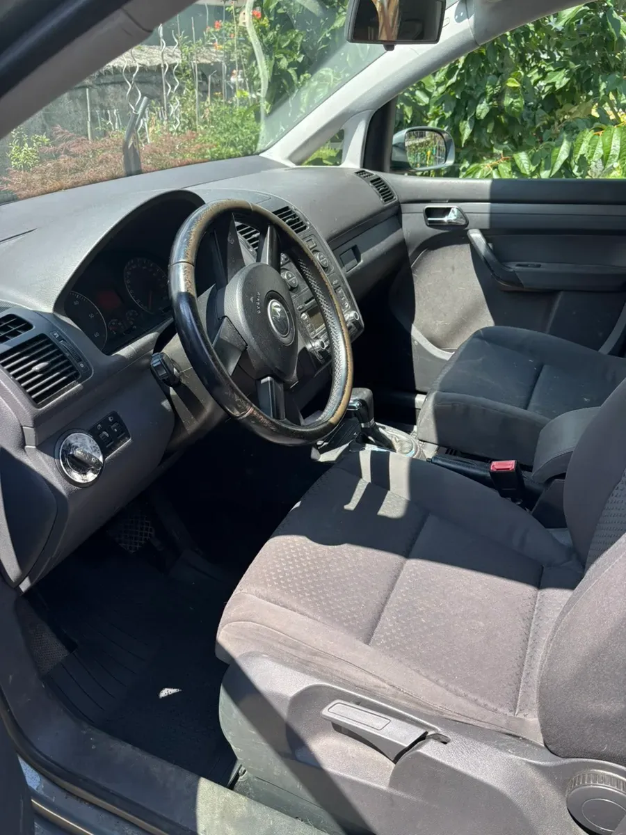 Volkswagen Touran 2006 photo 3