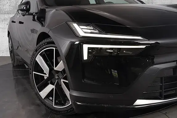 Polestar 4 2025 photo 3