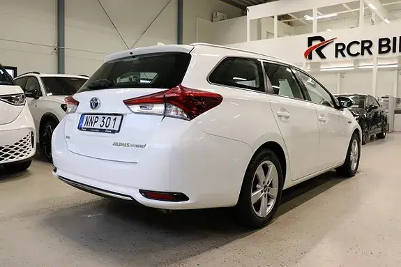 Toyota Auris 2016 photo 5