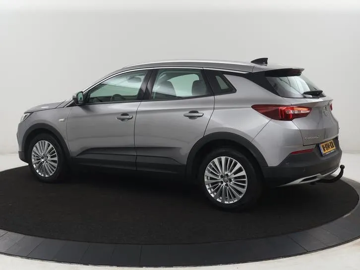 Opel Grandland X 2019 photo 2