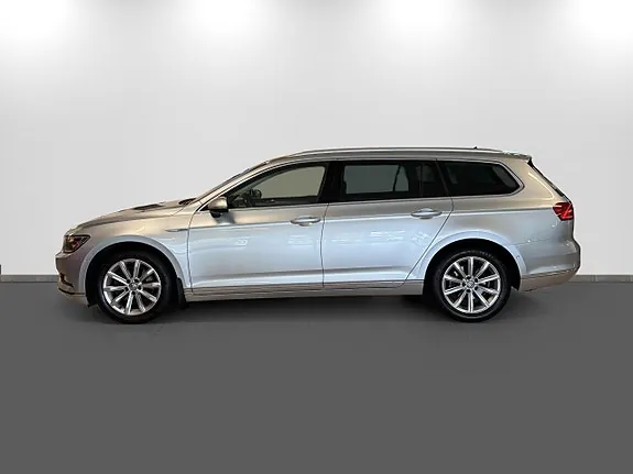 Volkswagen Passat 2016 photo 2