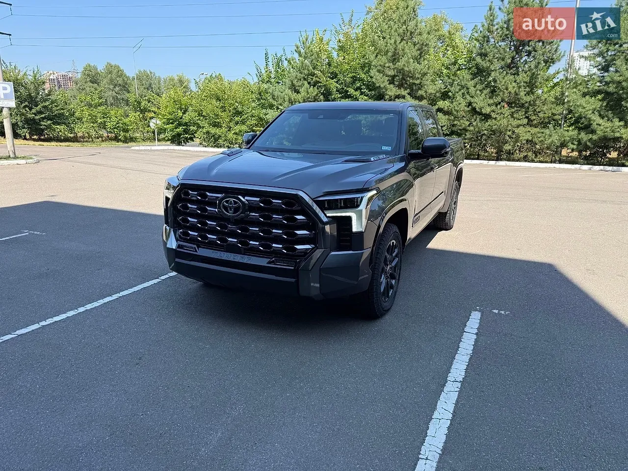 Toyota Tundra 2023 photo 2