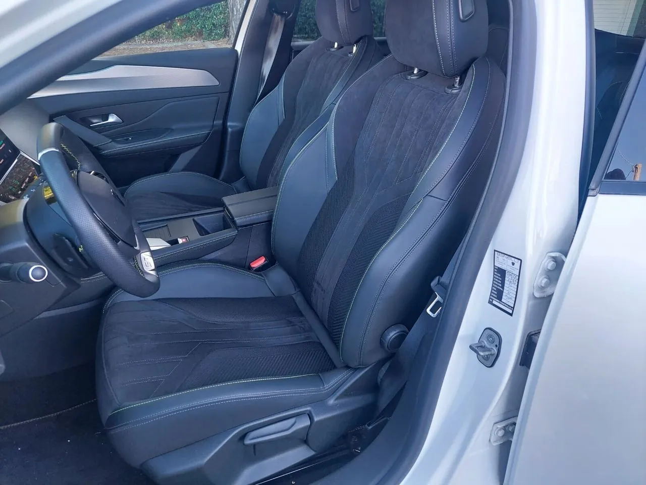 Peugeot 308 2023 photo 4