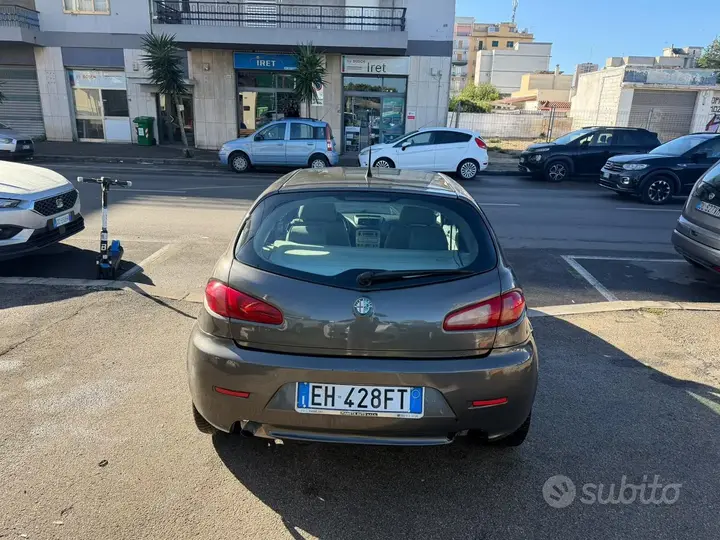 Alfa Romeo 147 2009 photo 2