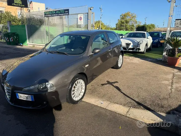 Alfa Romeo 147 2009 photo 5