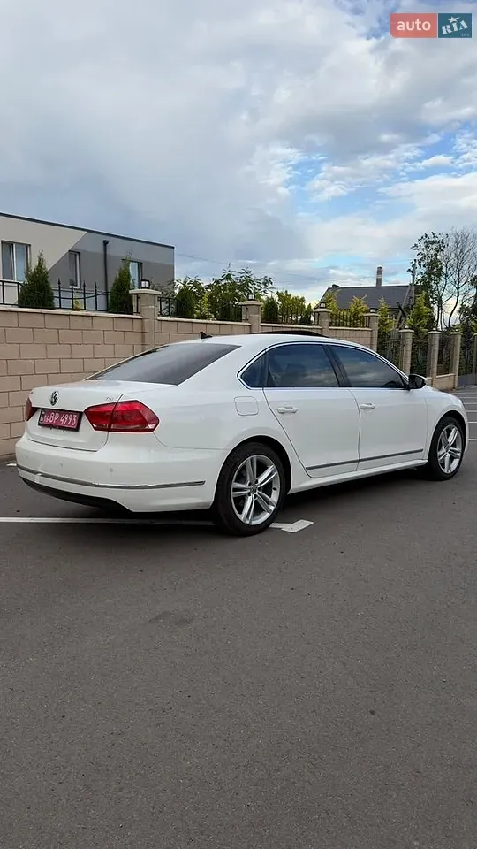 Volkswagen Passat 2014 photo 5