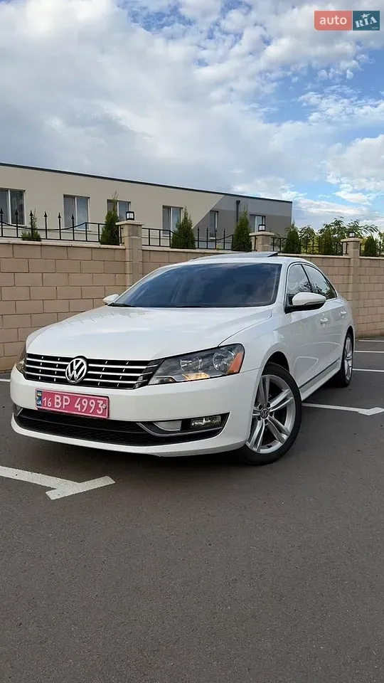 Volkswagen Passat 2014 photo 2