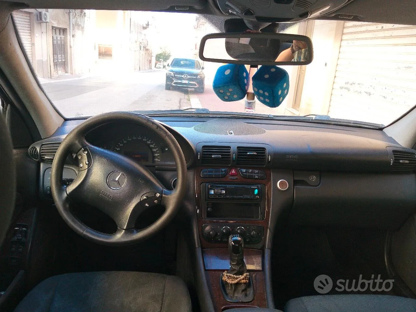 Mercedes-Benz C-Class 2001 photo 2