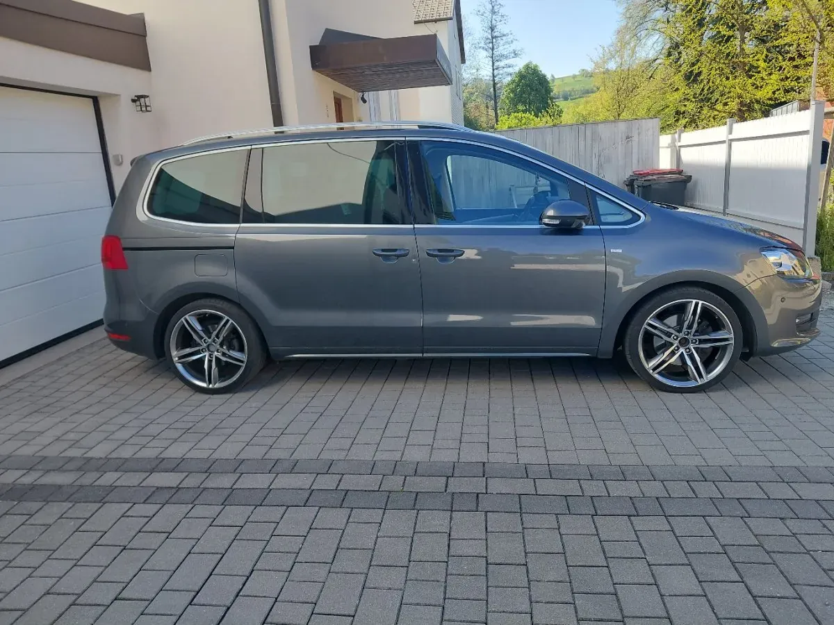 Volkswagen Sharan 2015 photo 3