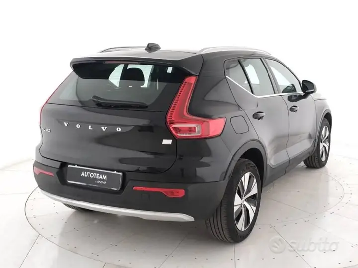 Volvo Xc40 2022 photo 3