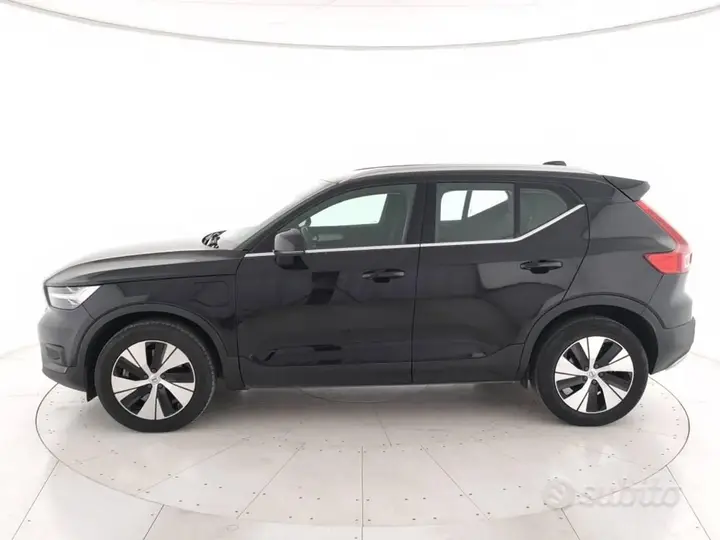 Volvo Xc40 2022 photo 2