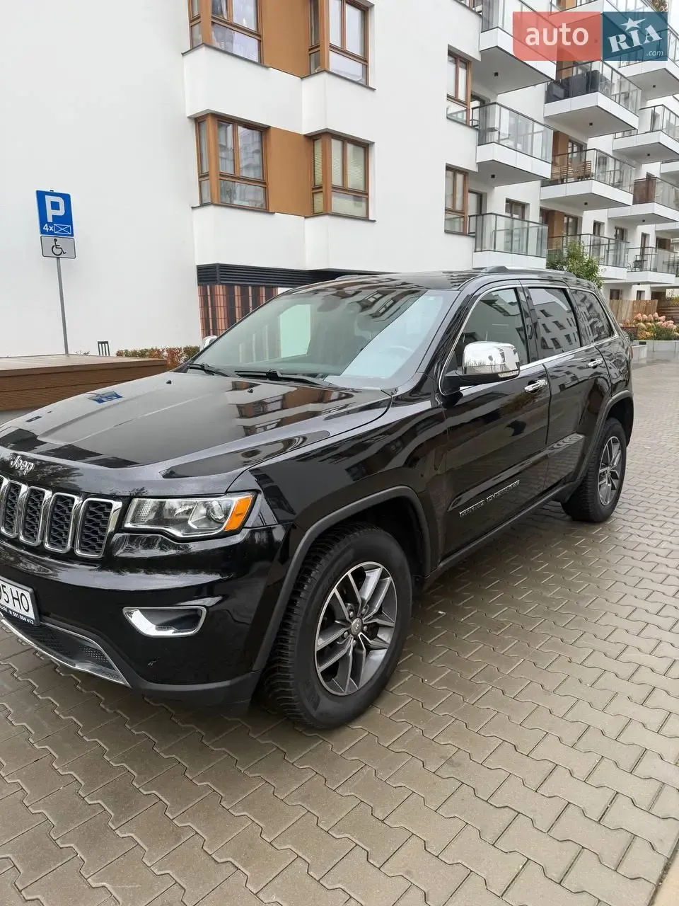 Jeep Grand Cherokee 2017 photo 3
