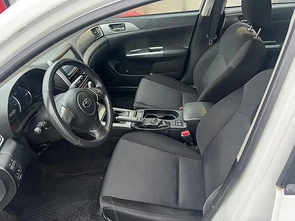 Subaru Impreza 2011 photo 4