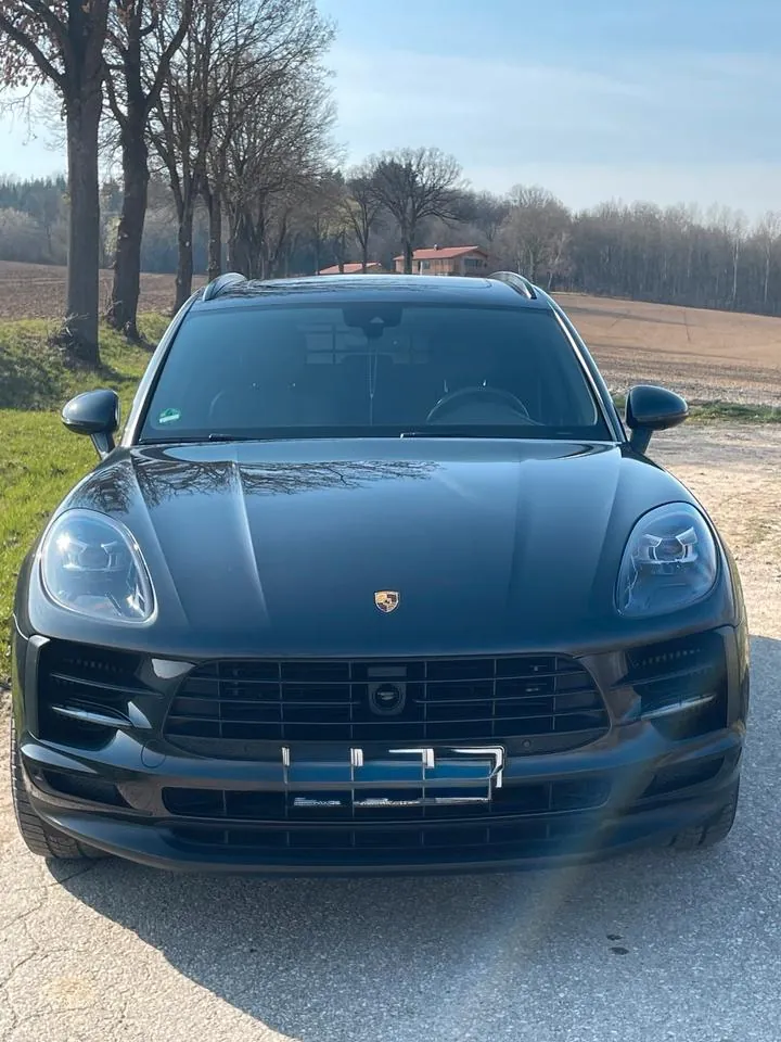 Porsche Macan S