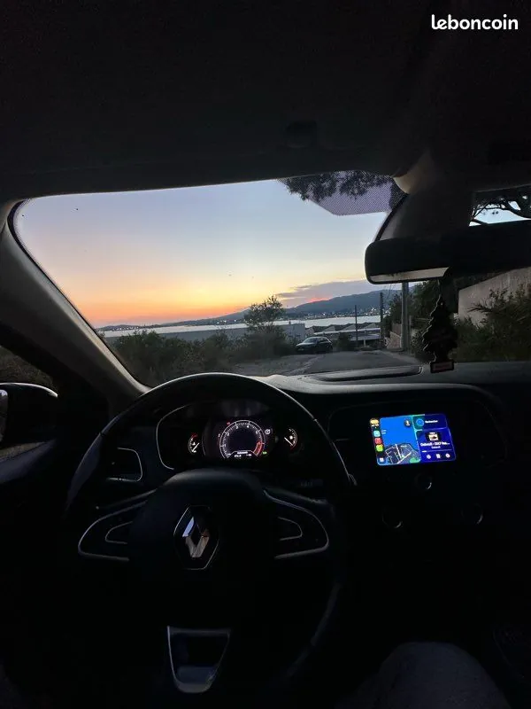 Renault Megane 2018 photo 3