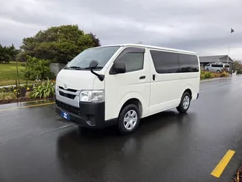 Toyota Hiace 2022 photo 4