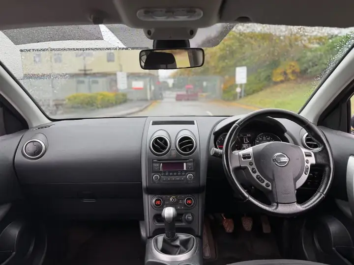 Nissan Qashqai 2012 photo 4