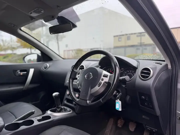 Nissan Qashqai 2012 photo 5