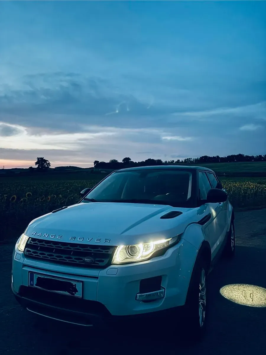 Land Rover Range Rover Evoque 2015 photo 2