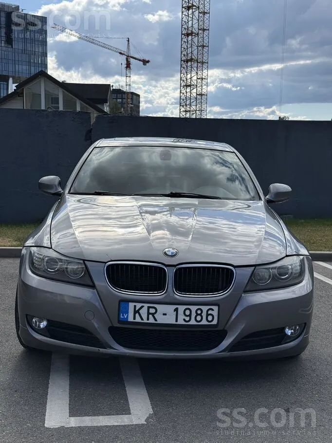 BMW 325 2010 photo 5