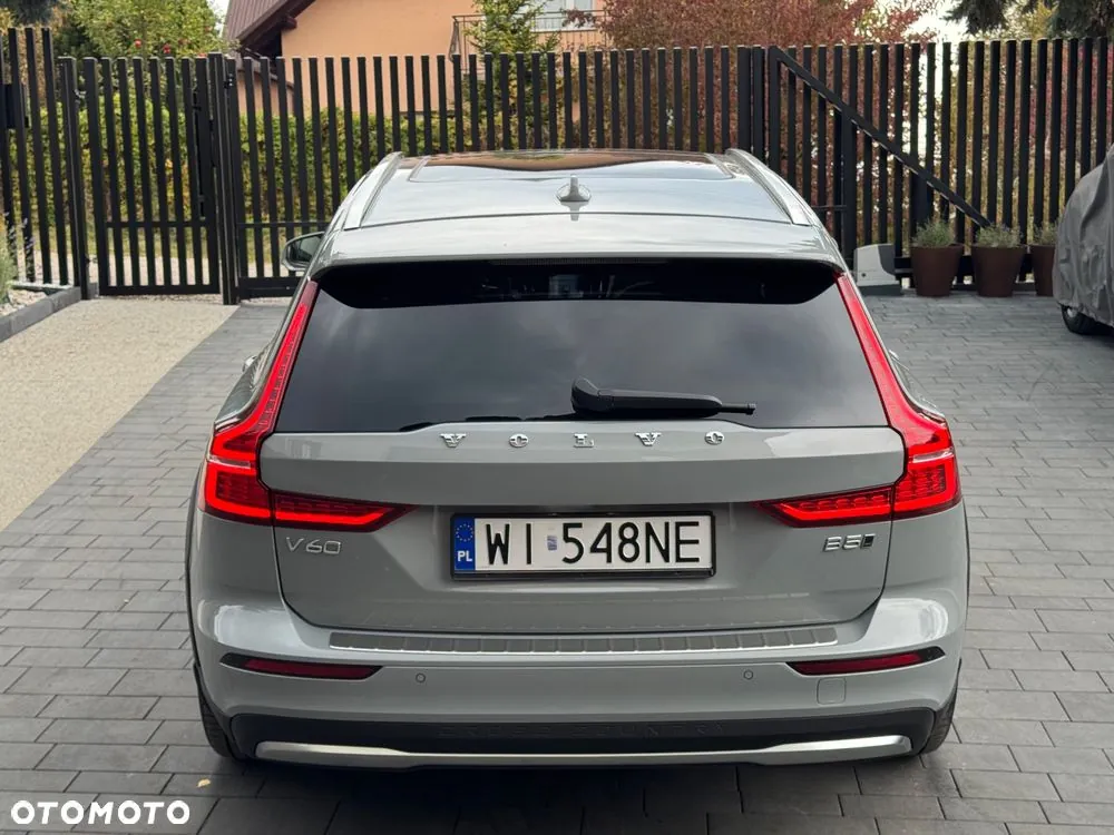 Volvo V60 2023 photo 5