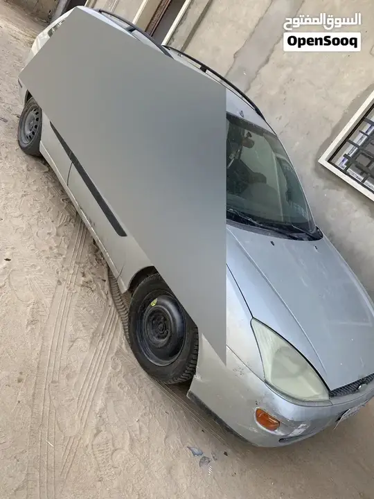 Ford Focus 2001 photo 2