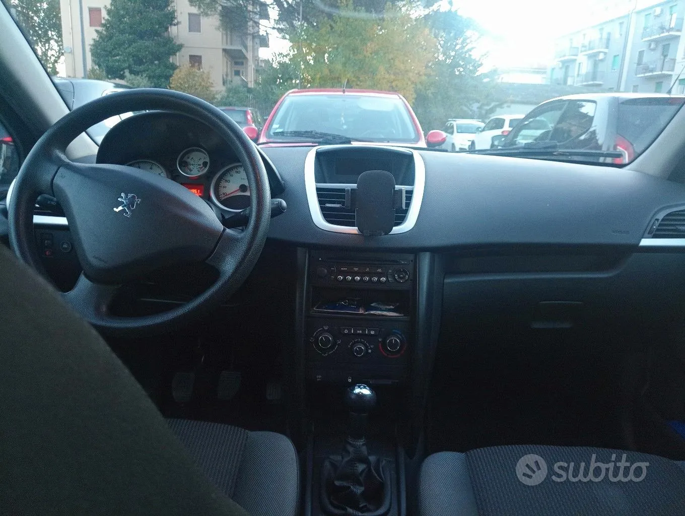 Peugeot 207 2010 photo 5