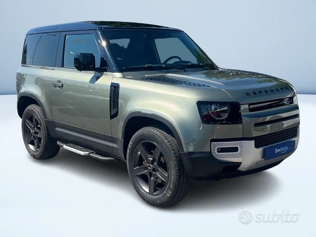 Land Rover Defender 2023 photo 2