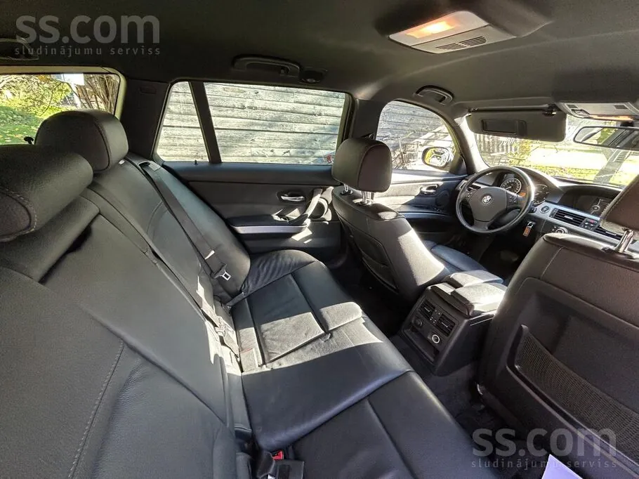 BMW 320D 2010 photo 4