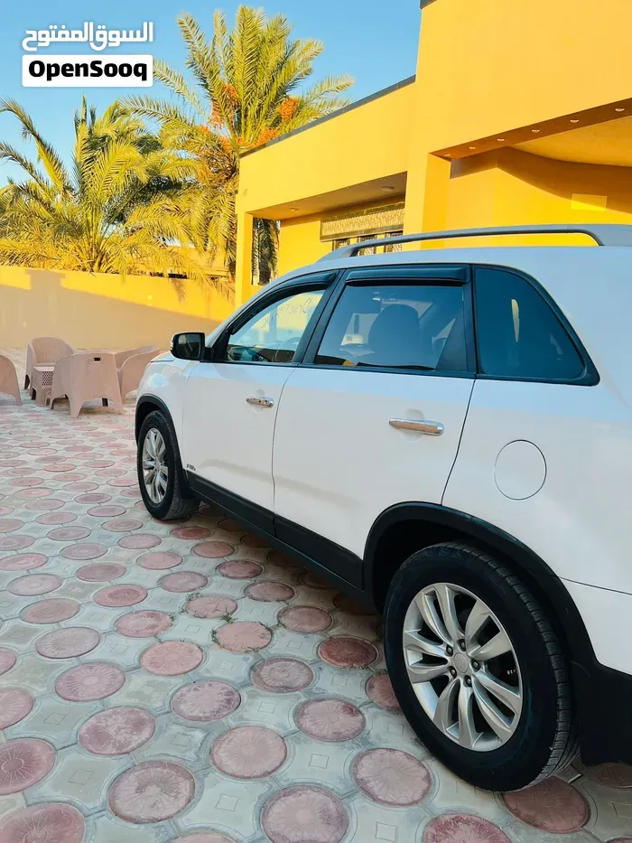 Kia Sorento 2012 photo 3