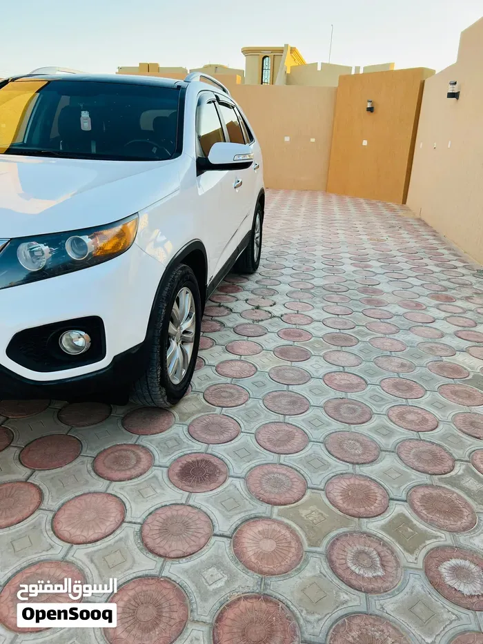 Kia Sorento 2012 photo 4