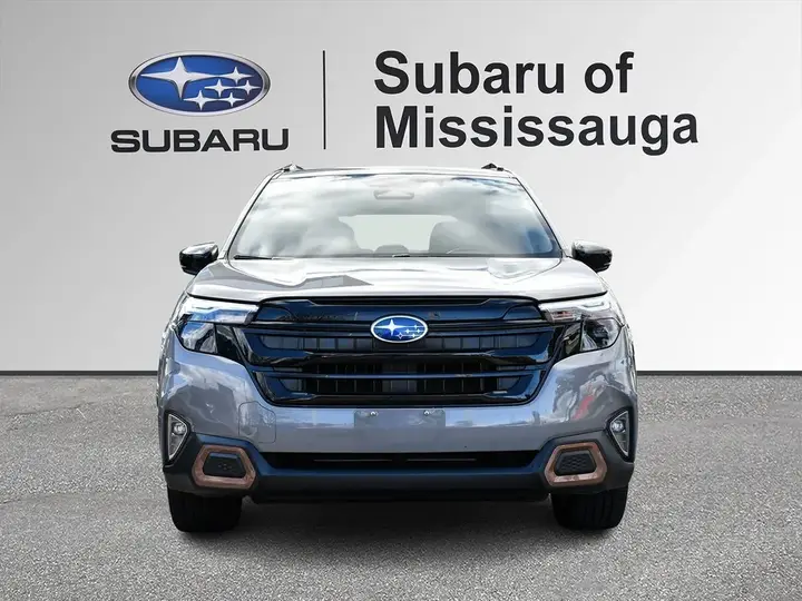 Subaru Forester 2025 photo 2