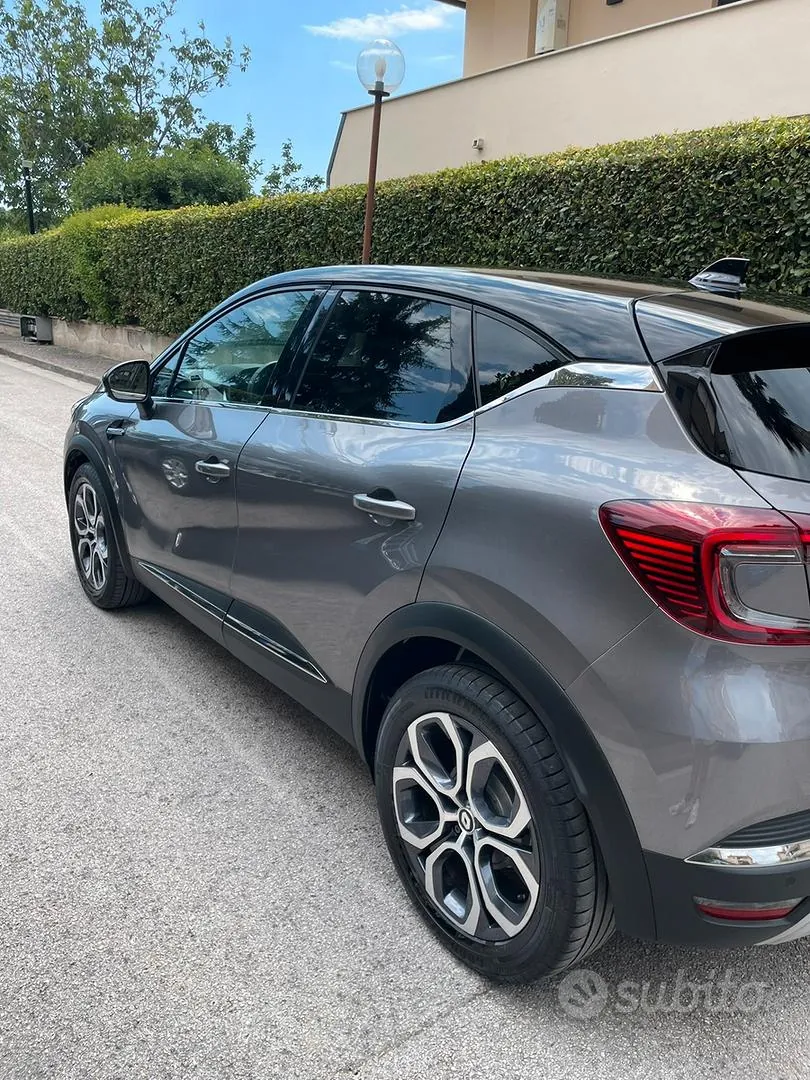 Renault Captur 2023 photo 4