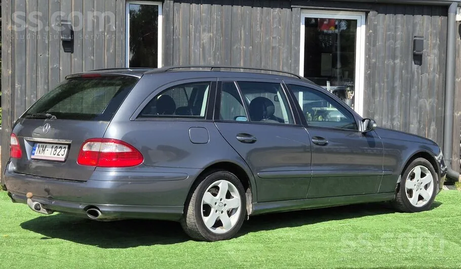 Mercedes-Benz E280 2009 photo 3