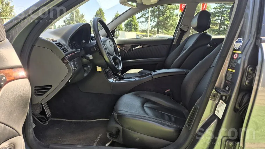 Mercedes-Benz E280 2009 photo 5