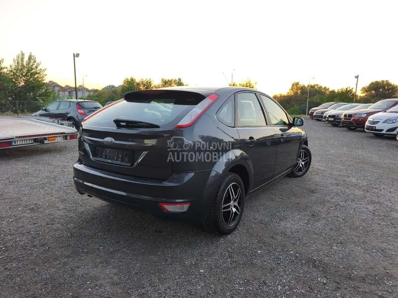 Ford Focus 2008 photo 2