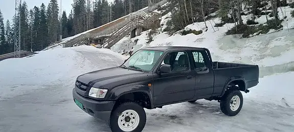 Toyota Hilux 2003 photo 4