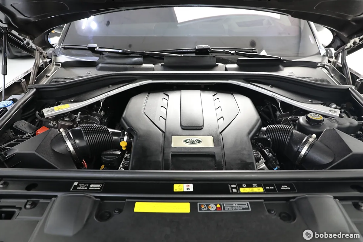 Land Rover Range Rover 2023 photo 5