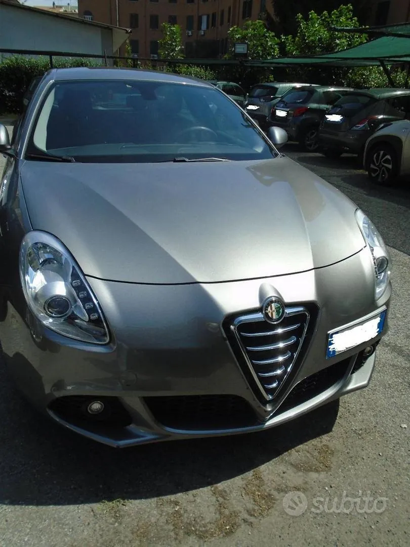 Alfa Romeo Giulietta 2012 photo 5