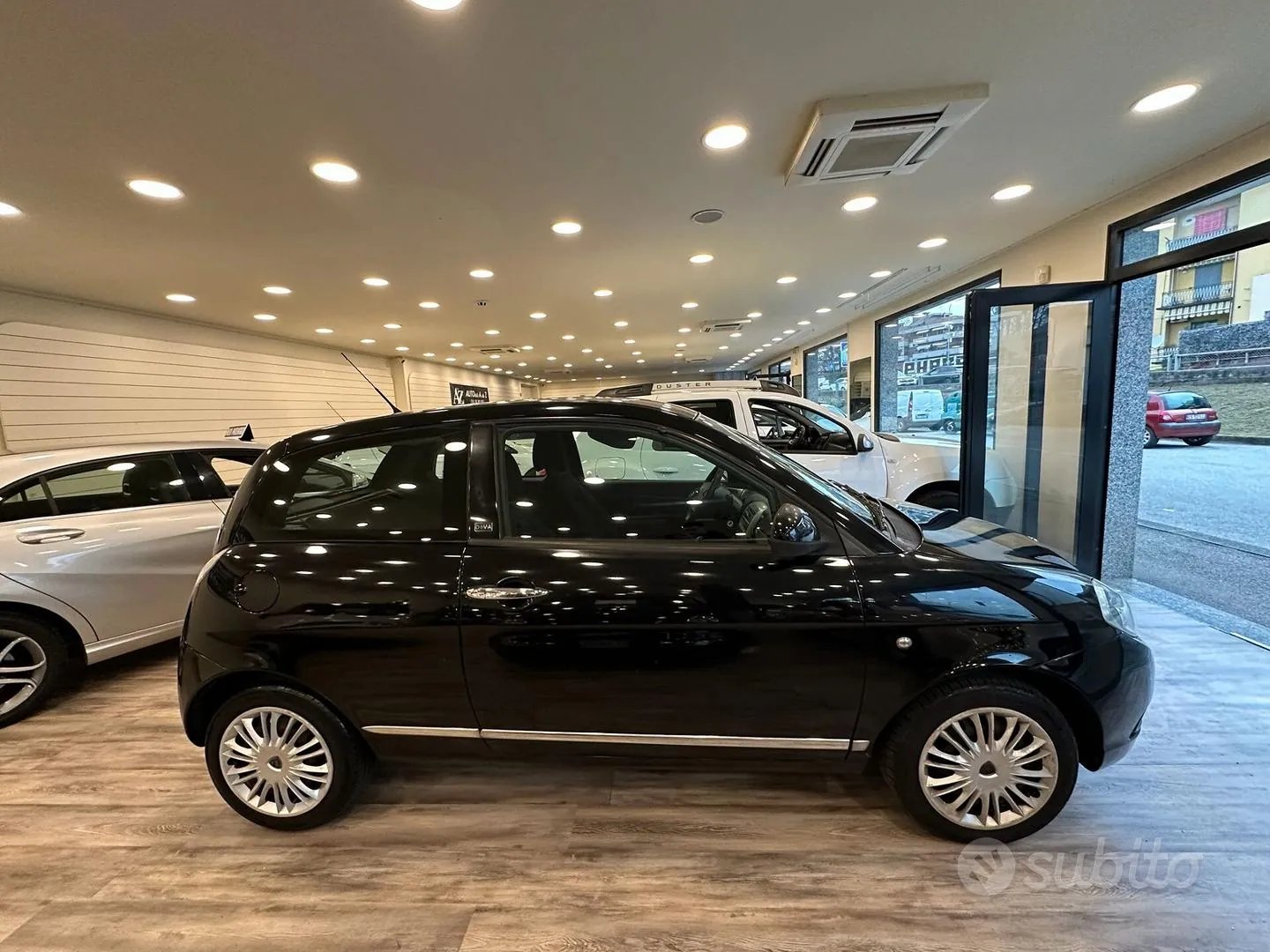Lancia Ypsilon 2011 photo 3