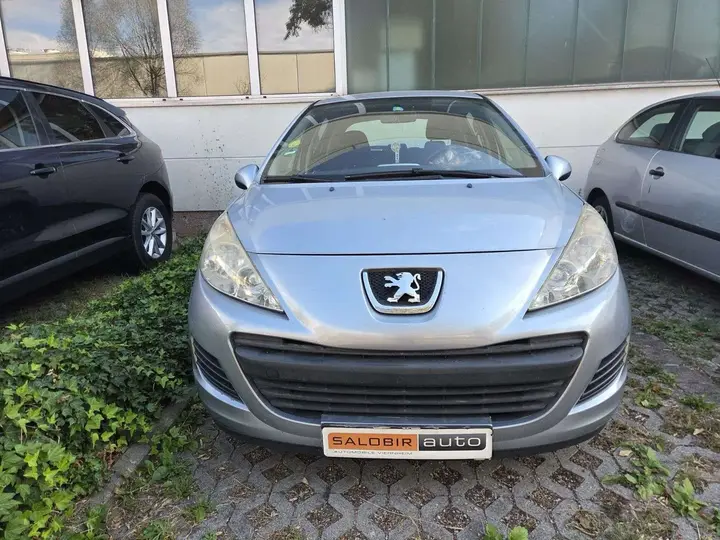 Peugeot 207 2009 photo 3