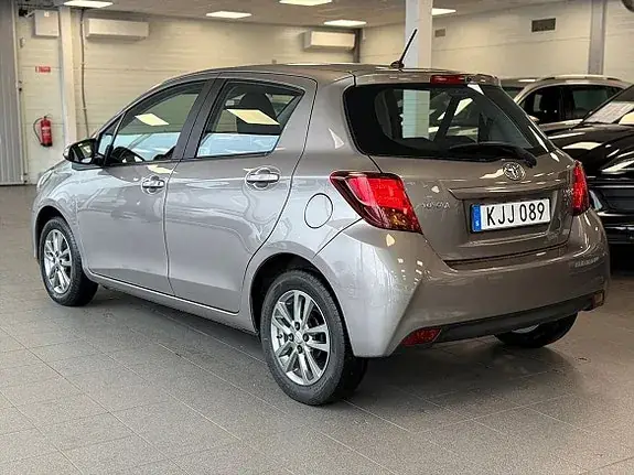 Toyota Yaris 2014 photo 5